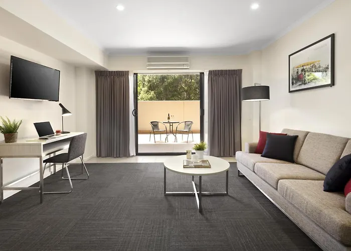 Pet Friendly hotel: Quest Mont Albert